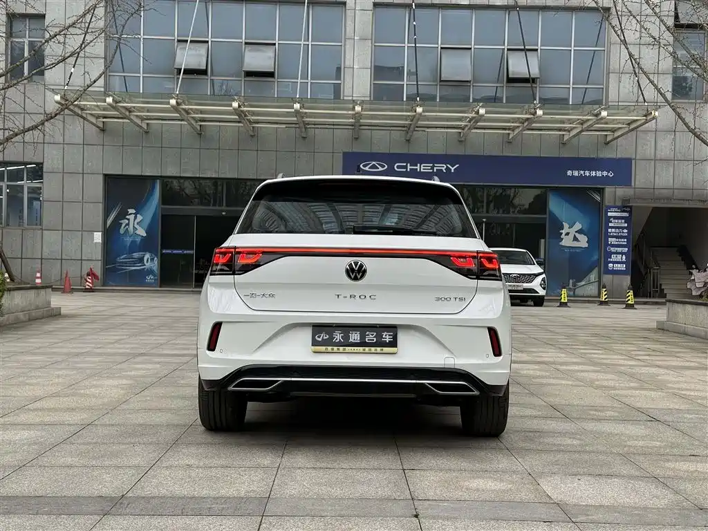 VOLKSWAGEN T-ROC EXPLORING SONGS