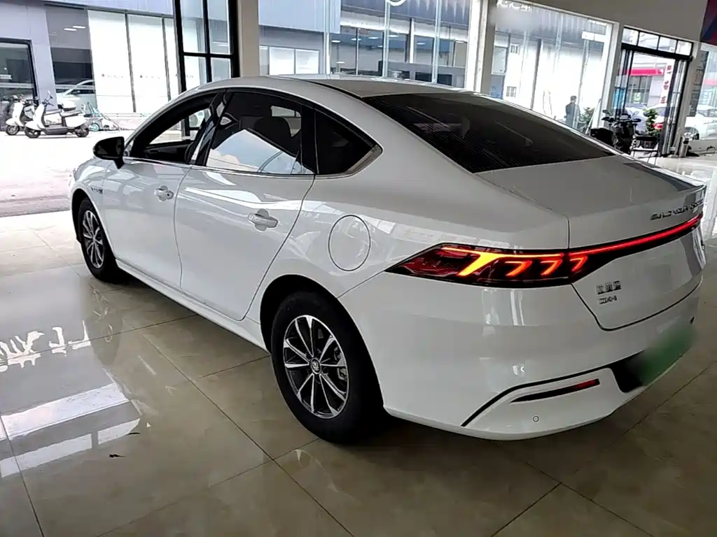 Фото 5 - BYD Qin PLUS