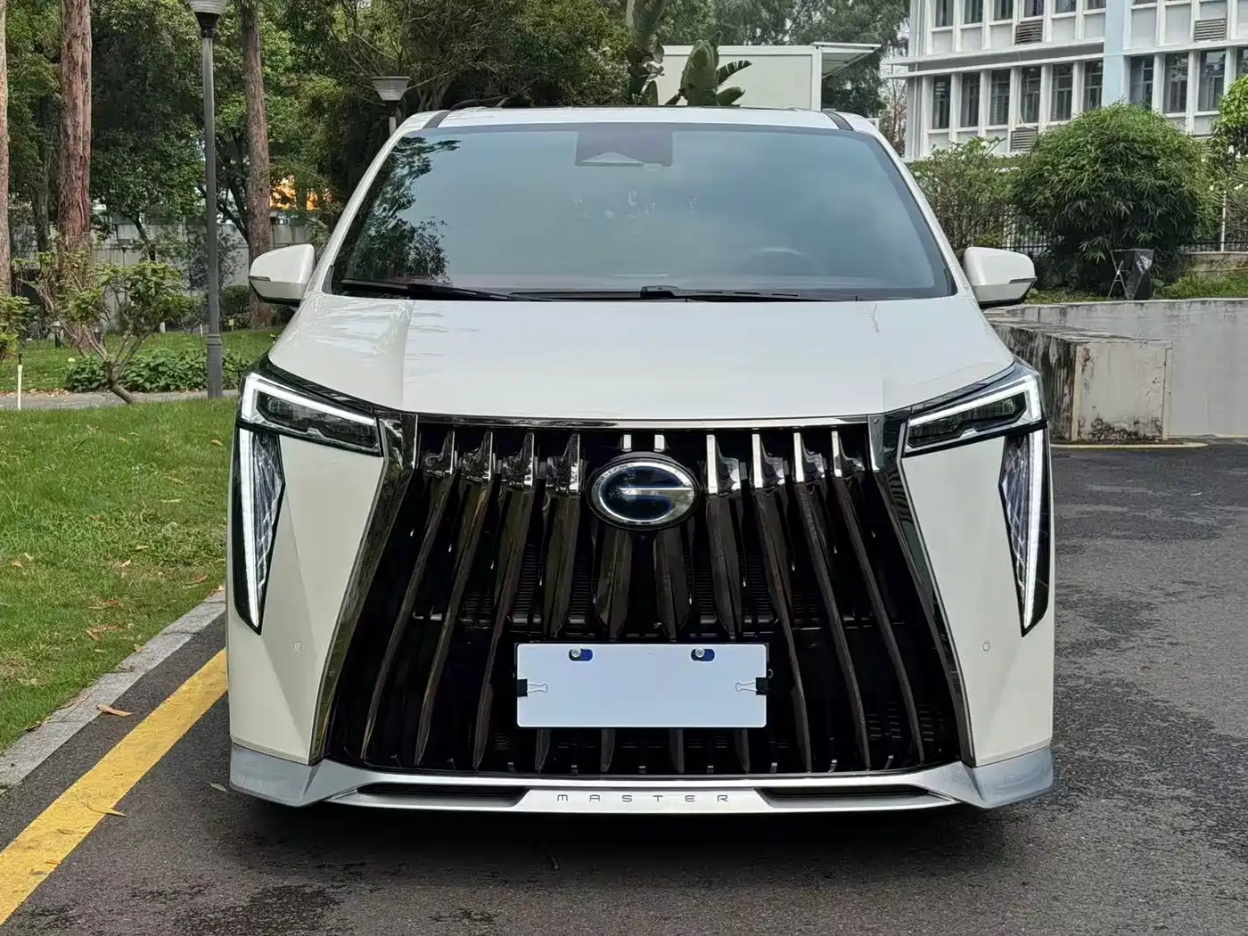 GAC Trumpchi Trumpchi M8 2024 Patriarch Series Twin Engine Flagship Edition фото 3