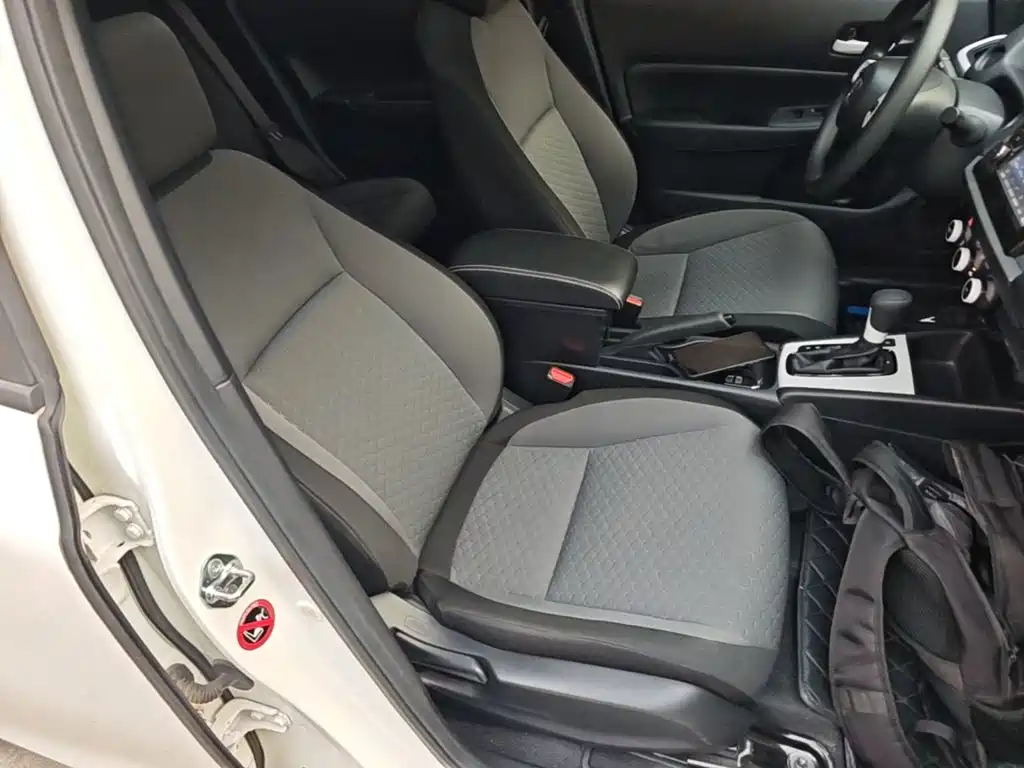 Фото 25 - Honda Fit