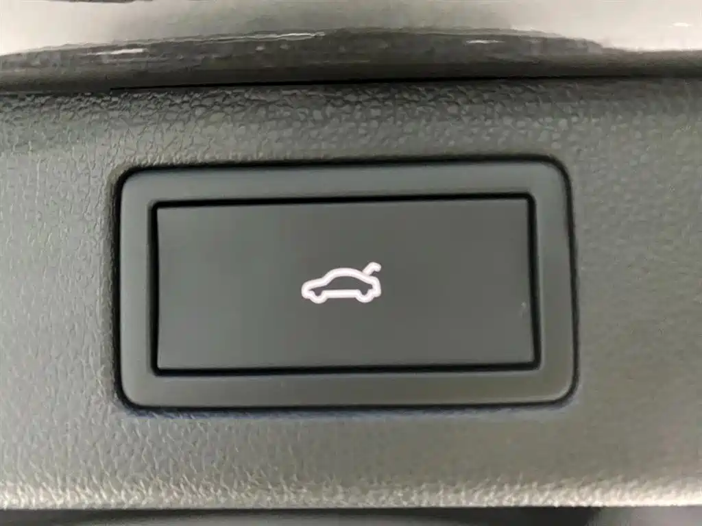 Volkswagen Talagon 2025 Model 450TSI AWD Premium 6-Seater фото 20