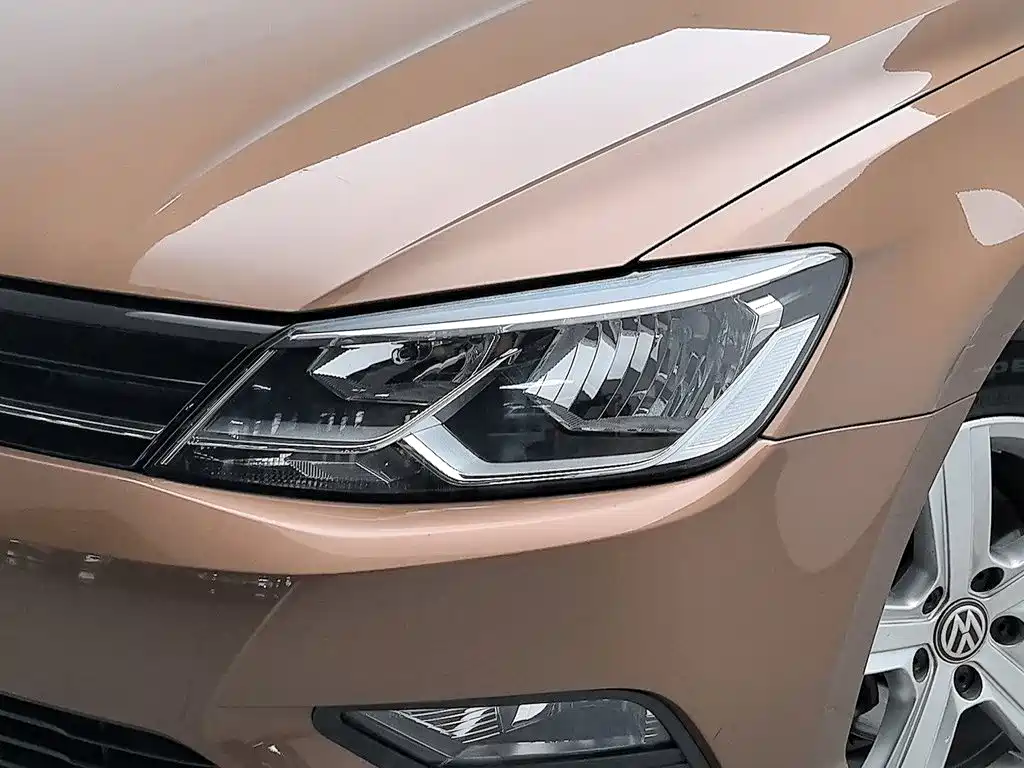 Photo 7 - Volkswagen Lamando