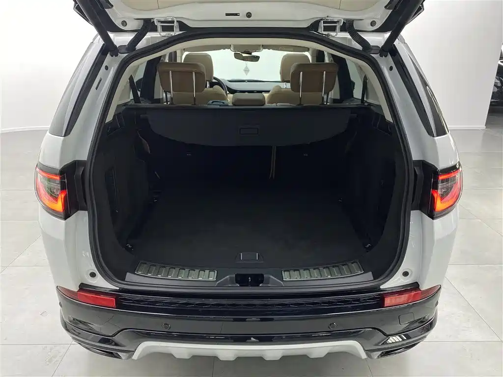 Land Rover Discovery Sport 2024 Performance Technology Edition фото 30