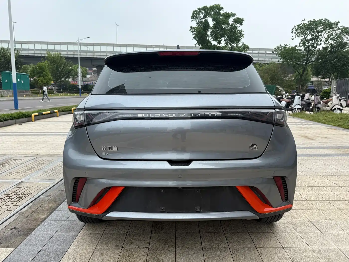 BYD Dolphin 2021 Model 405km Fashion Edition фото 12