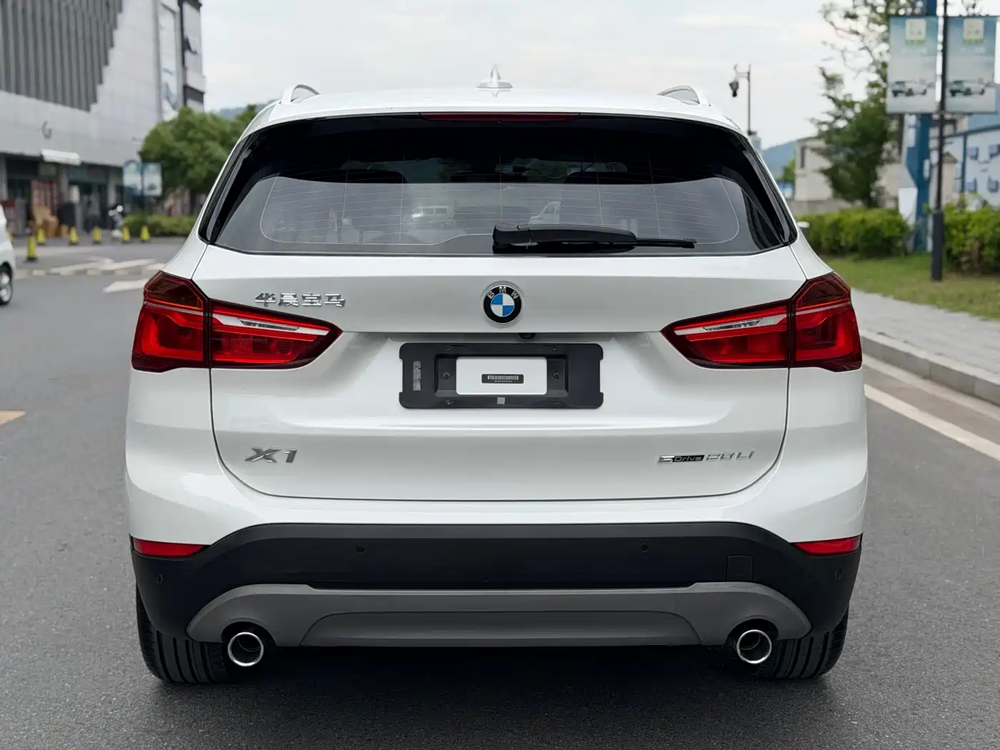 BMW X1 2018 sDrive20Li Leading Model фото 14