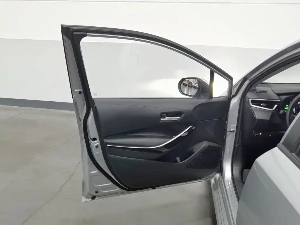 Toyota Corolla 2024 2023 1.8L Smart Hybrid Dual Engine Elite Edition