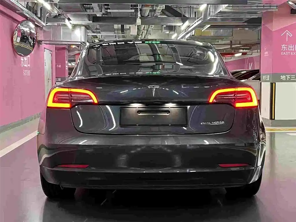 Tesla Model 3 (Import) 2019 2019 Performance High-Efficiency All-Wheel Drive Version