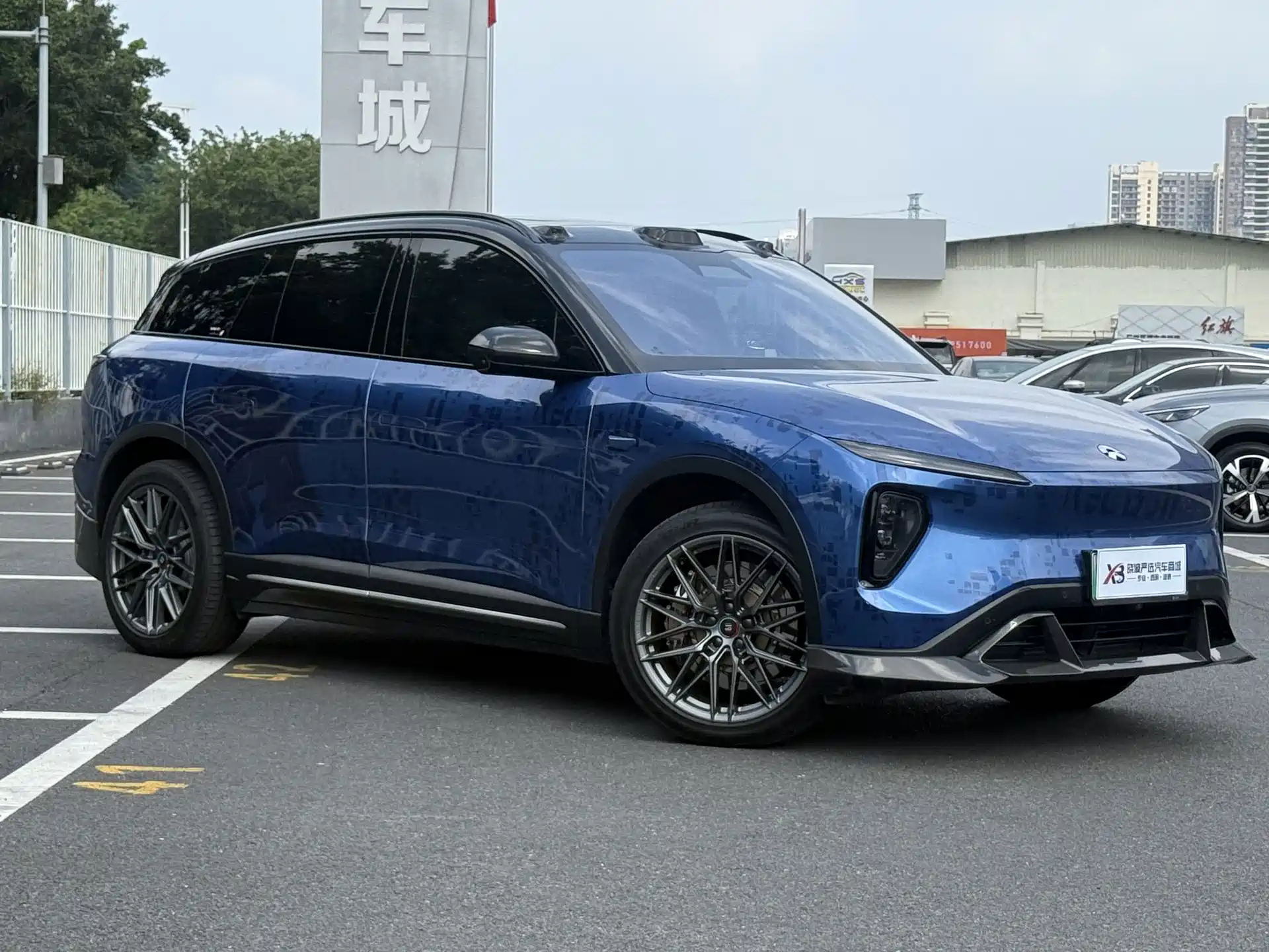 Фото 2 - NIO ES6