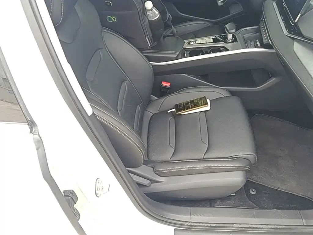 Фото 25 - Geely Preface