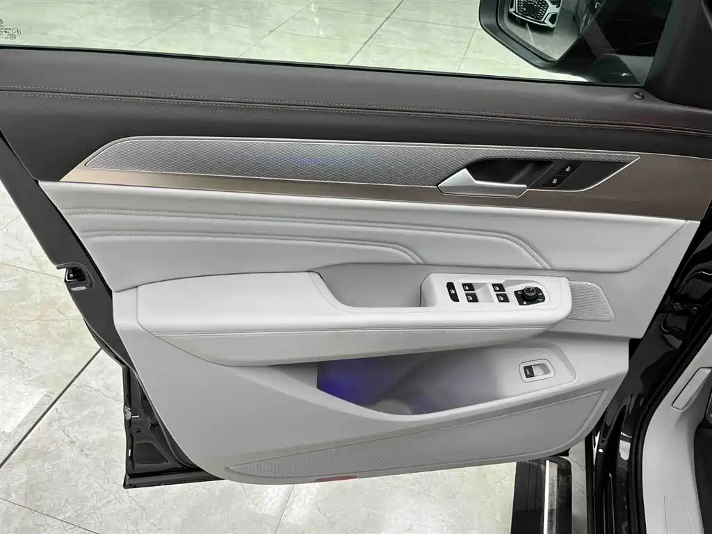 Volkswagen Talagon 2023 380TSI 4WD R-Line Touring Edition фото 11
