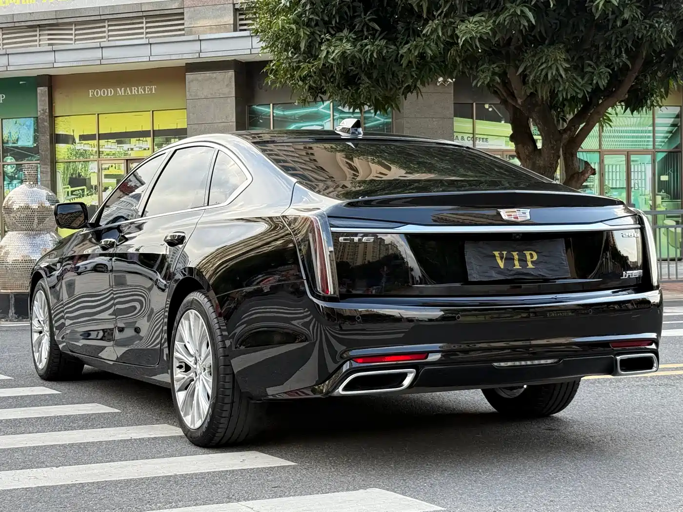 CADILLAC CT6