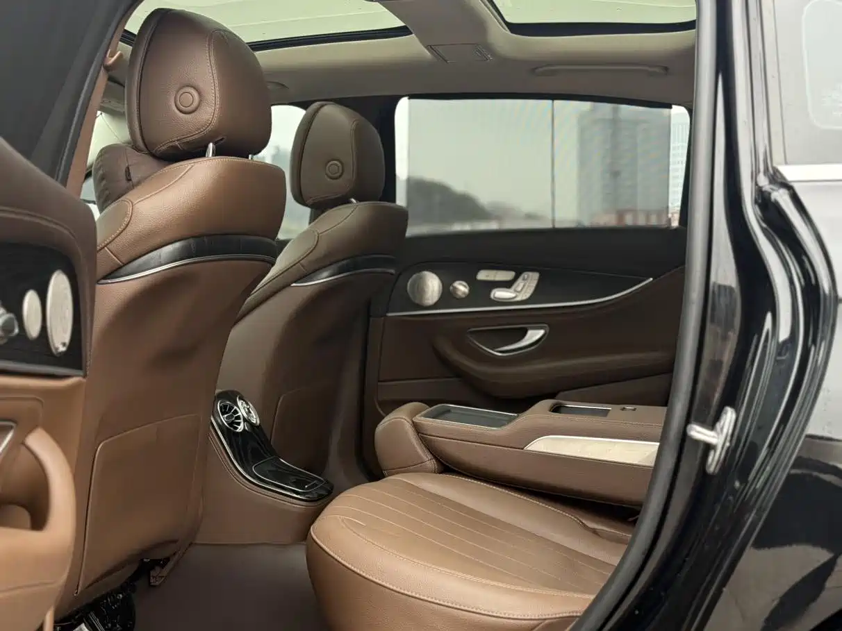 Mercedes-Benz E-Class 2022 E 300 L Luxury фото 6