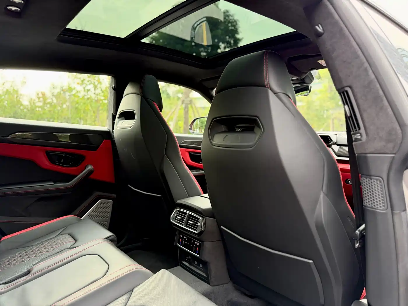 Lamborghini Urus SE 2026