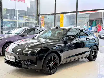AITO M5