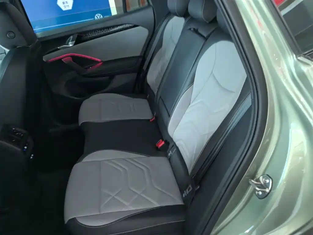 Volkswagen Tayron 2025 Tayron L 380TSI 4WD Luxury фото 17
