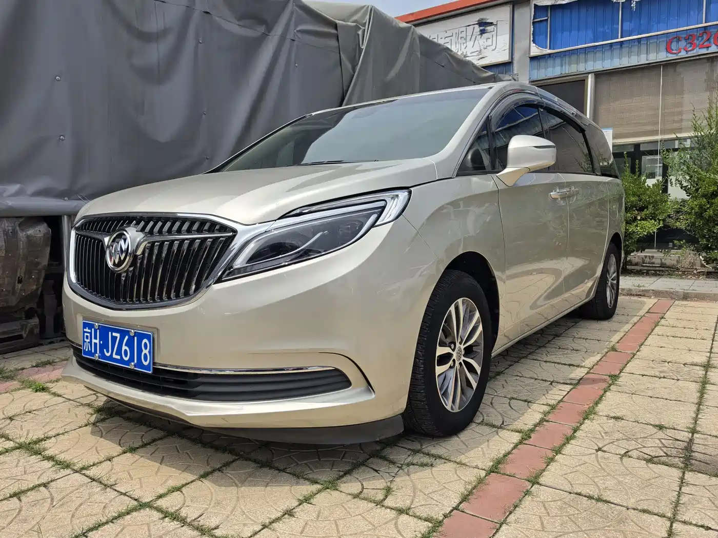 Buick GL8 2017 ES 28T Luxury China V