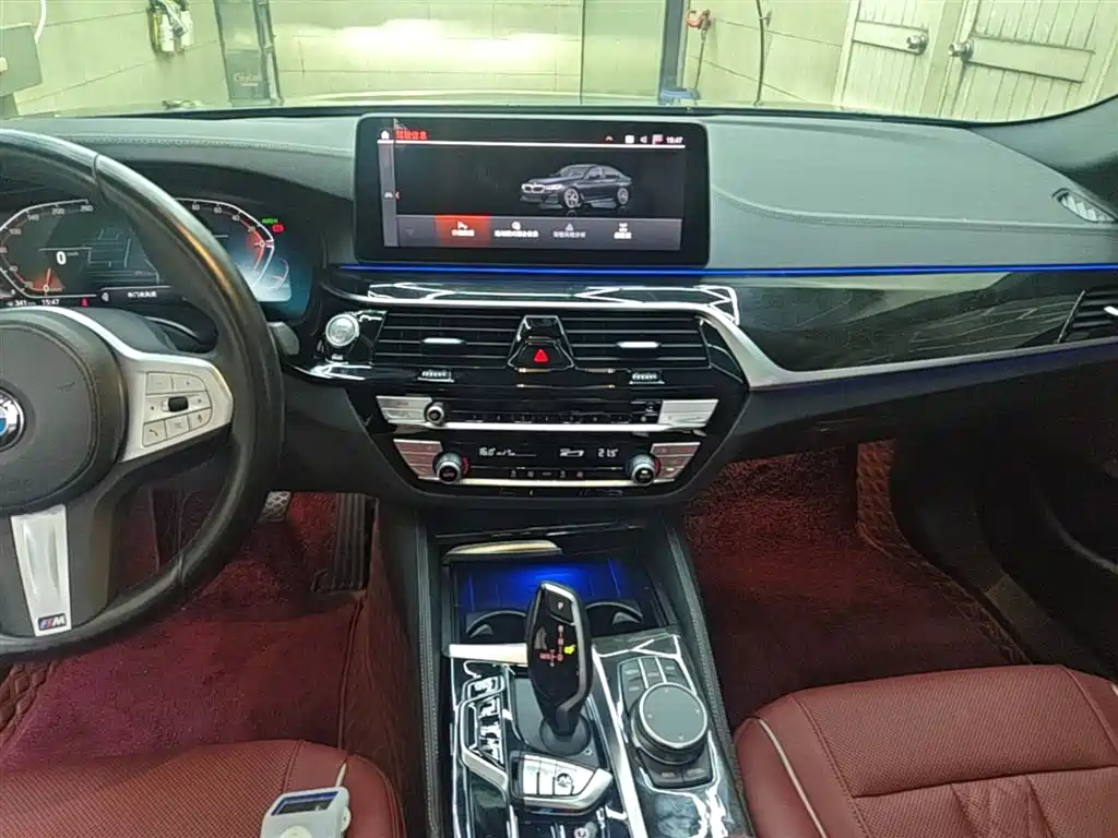 BMW 5 Series 2022 Model Second Facelift 525Li M Sport Package фото 13