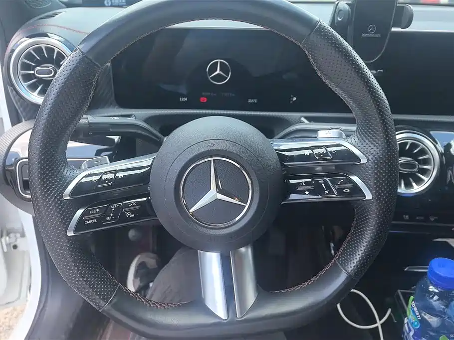 Mercedes-Benz A-Class 2023 A 200 L Fashion фото 15