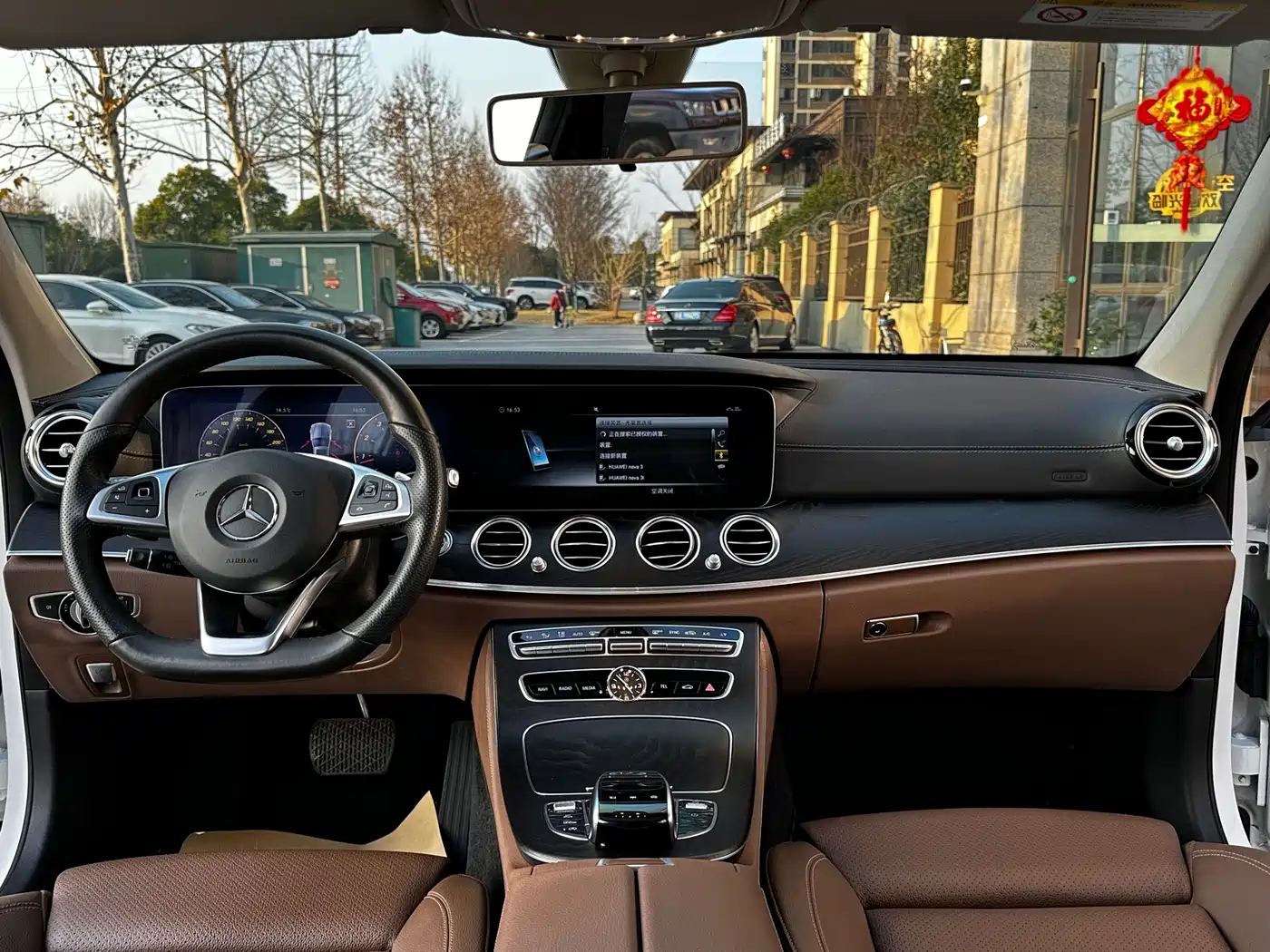 Mercedes-Benz E-Class 2018 E 200 L Sport фото 9