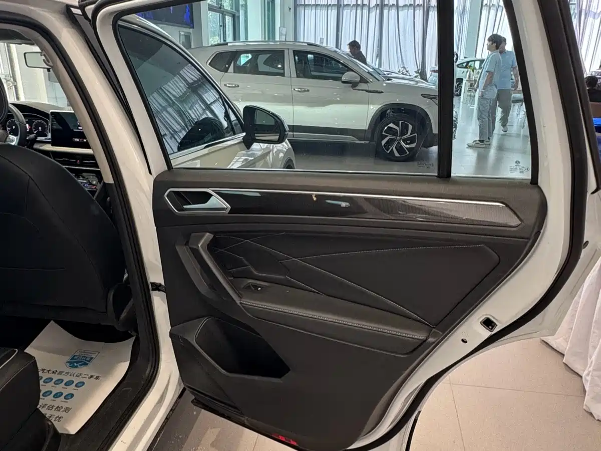 Volkswagen Tiguan, миниатюра 12