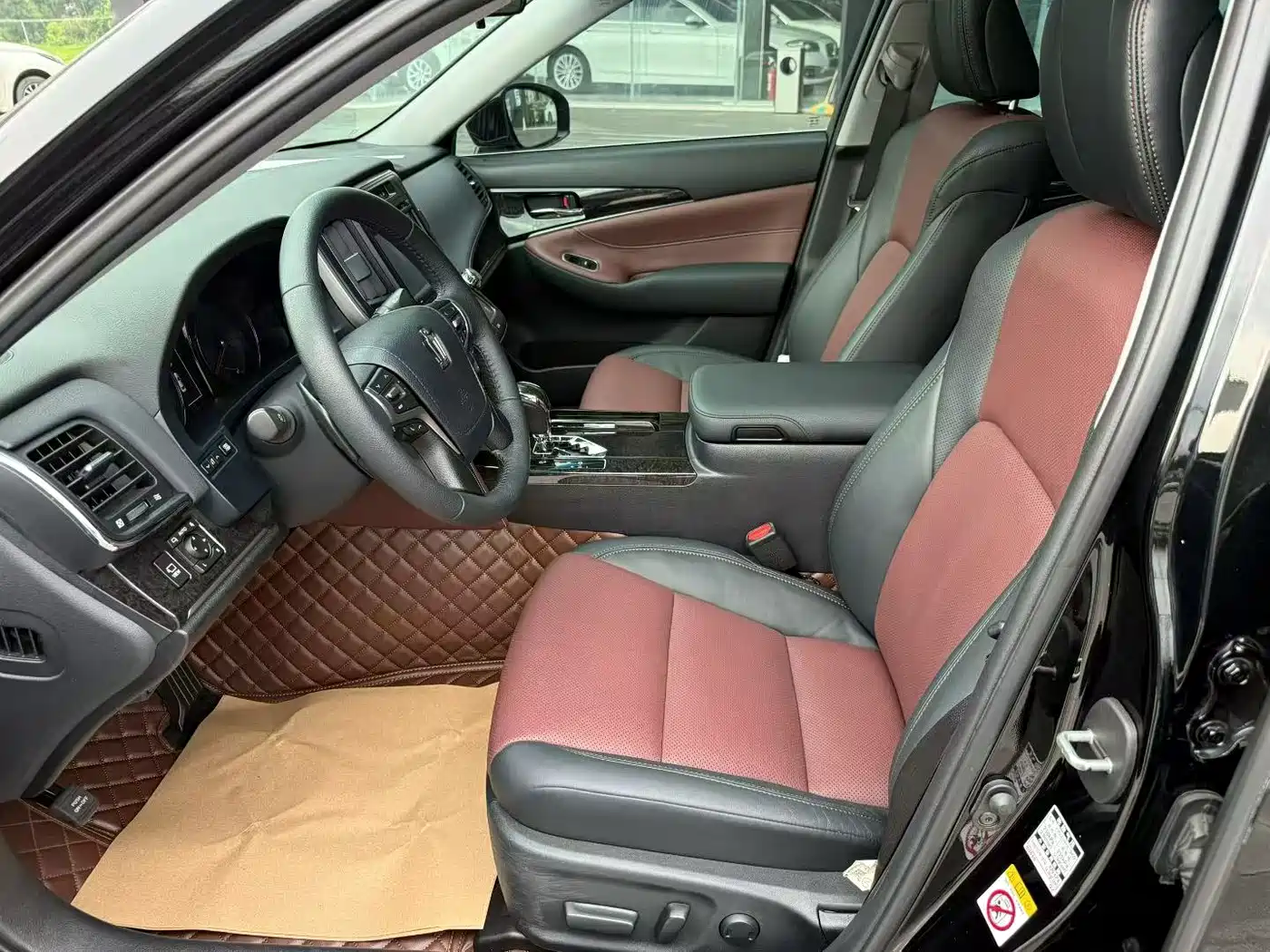 Toyota Crown 2018 2.0T Sport Edition фото 7