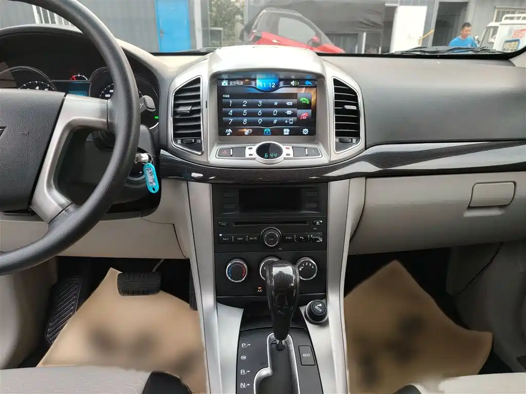 Chevrolet Captiva 2015 2.4L 2WD Urban Edition 5-seater фото 5