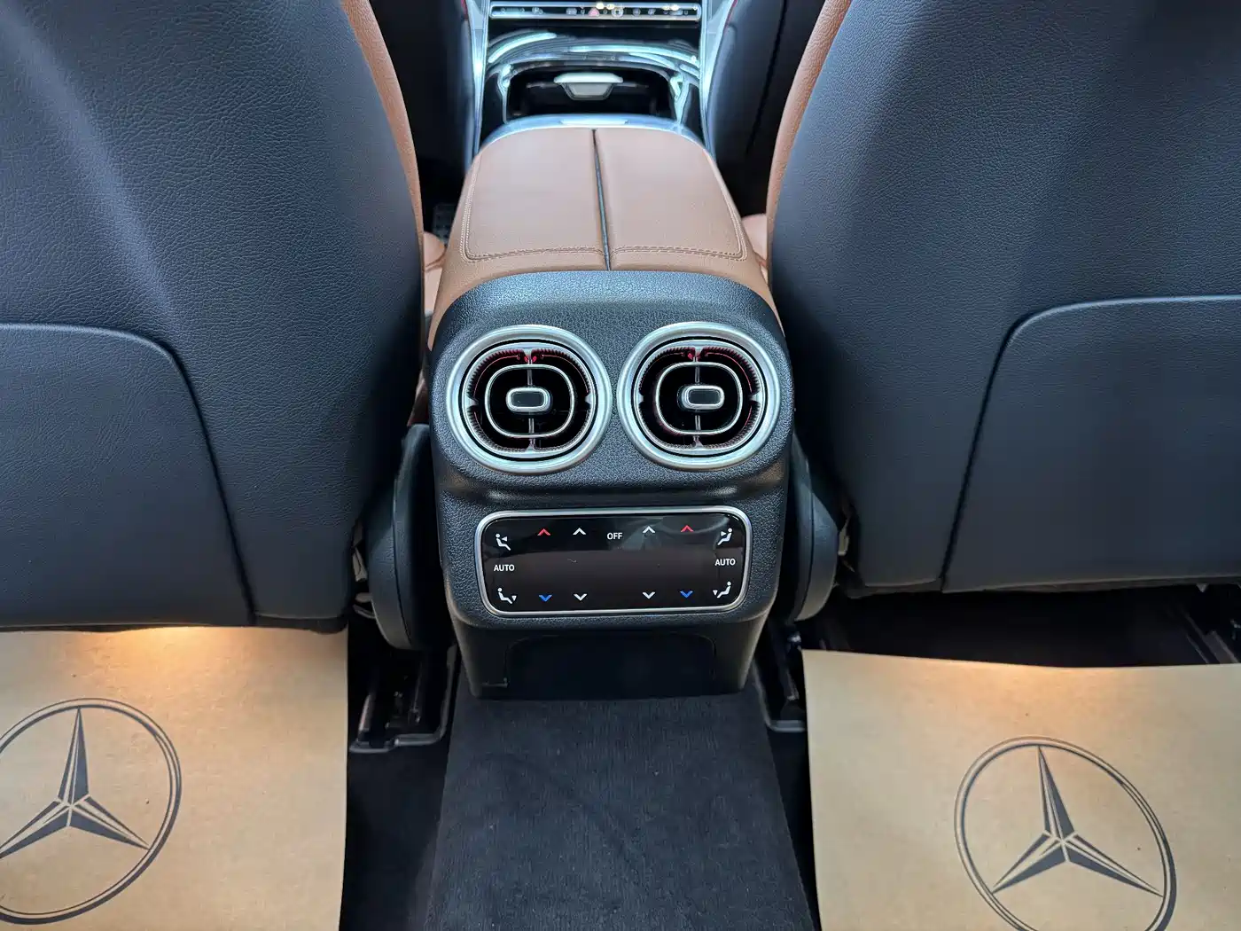 Mercedes-Benz GLC 2025 GLC 300 L 4MATIC Luxury 5-seater фото 17