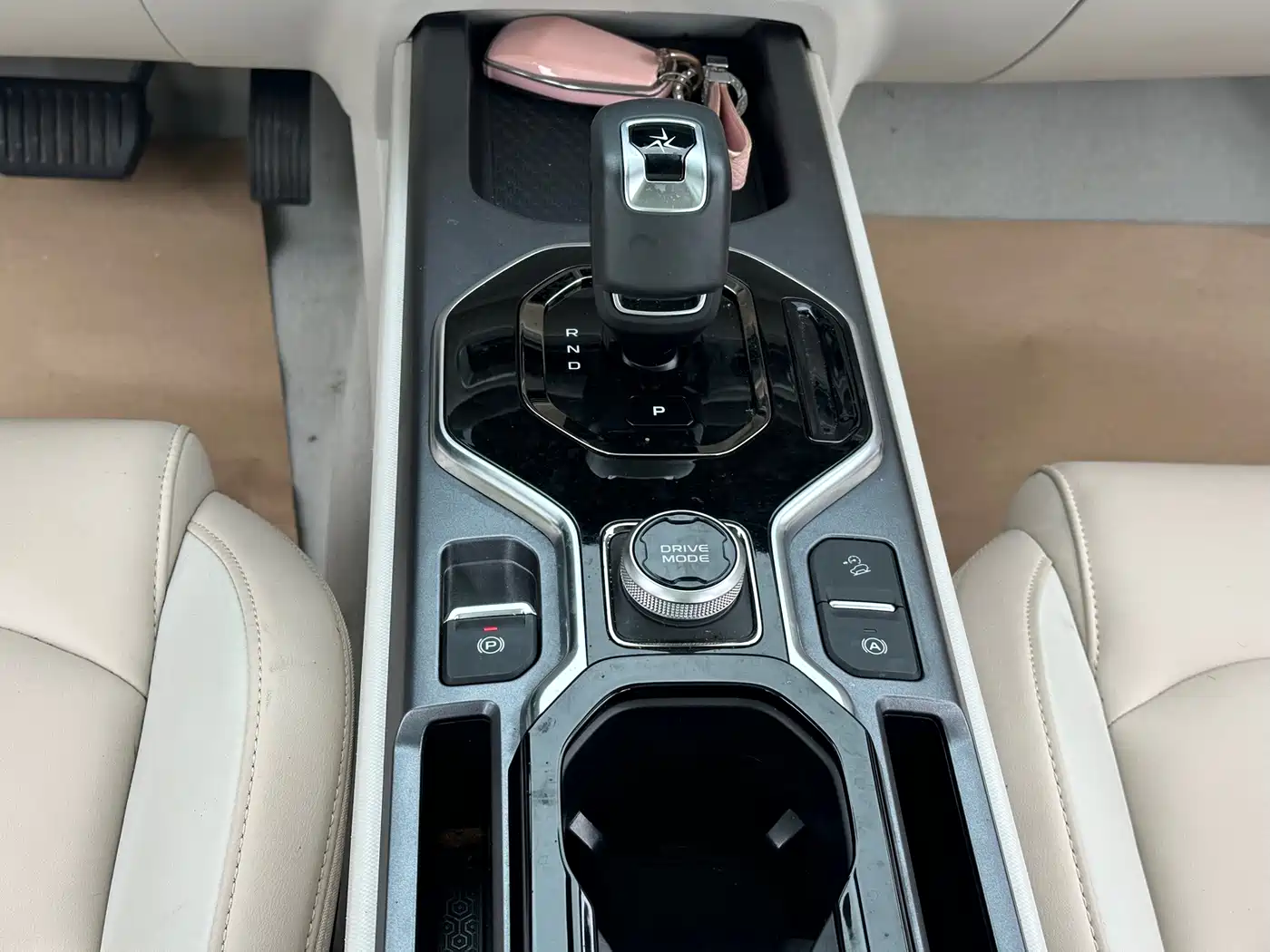 Geely ICON 2024 2025 Linglong 1.5TD Golden Joy Edition