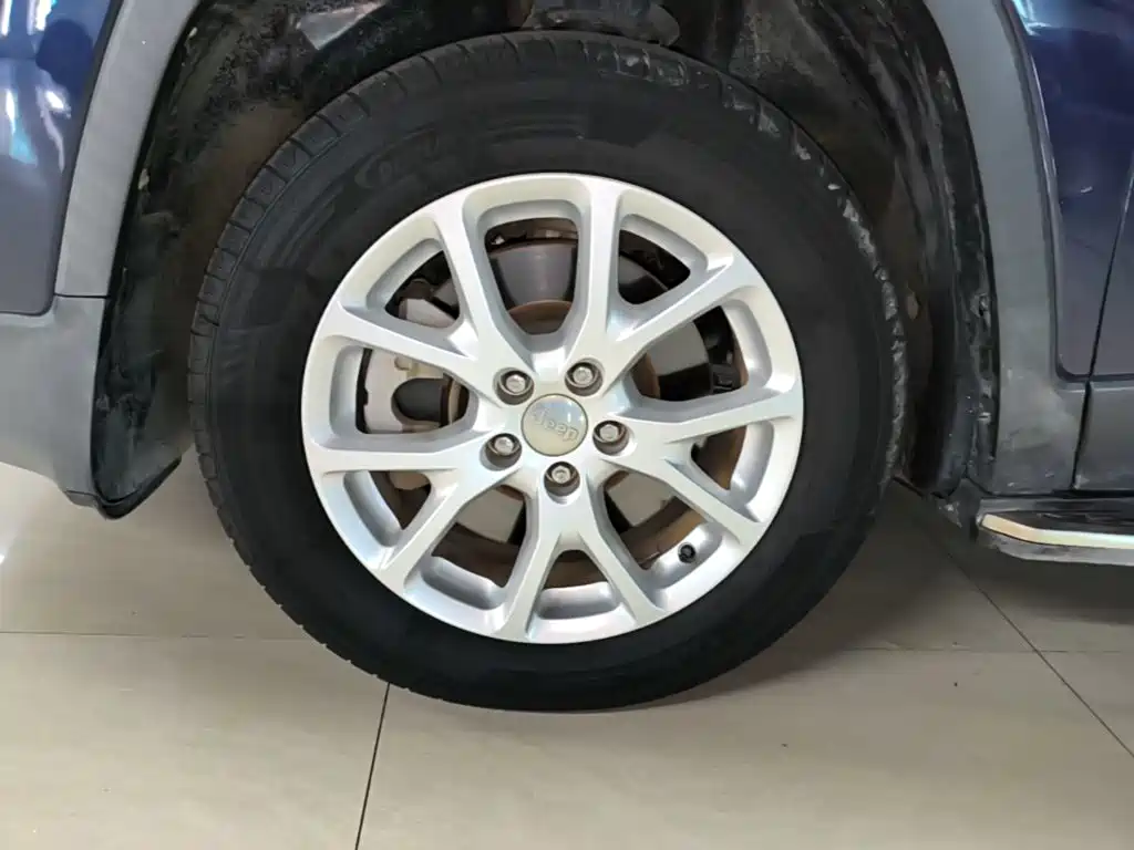 Jeep Cherokee 2018 2017 2.0L Superior Edition
