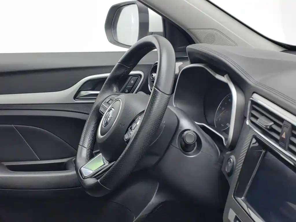 MG ZS 2018 2018 1.5L Automatic Luxury China V