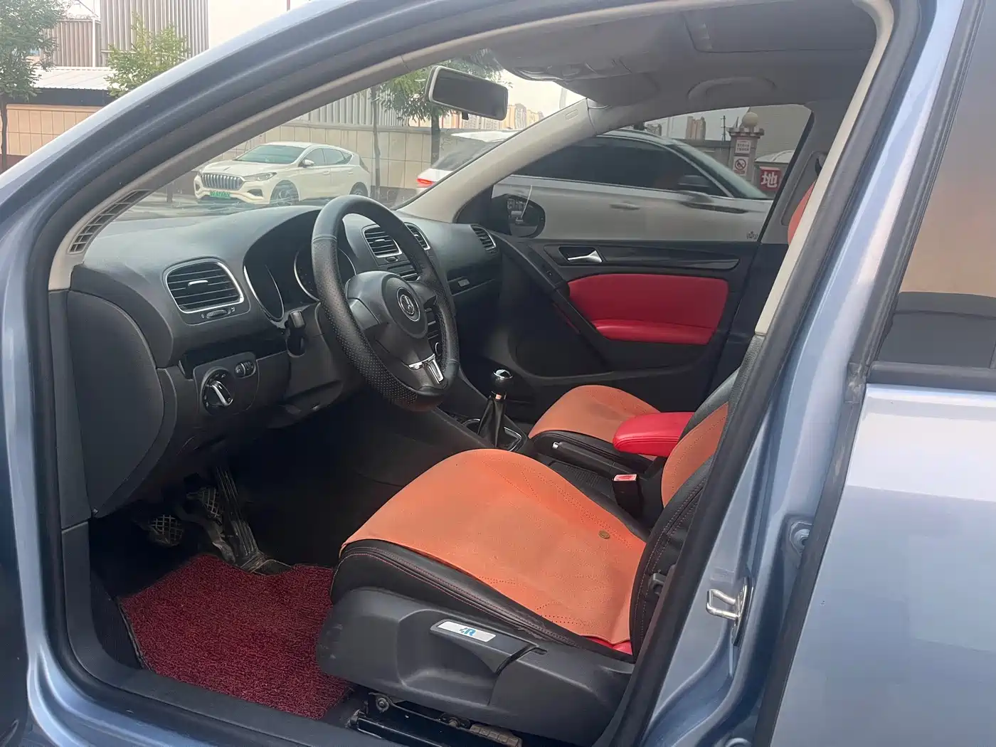 Фото 9 - Volkswagen Golf