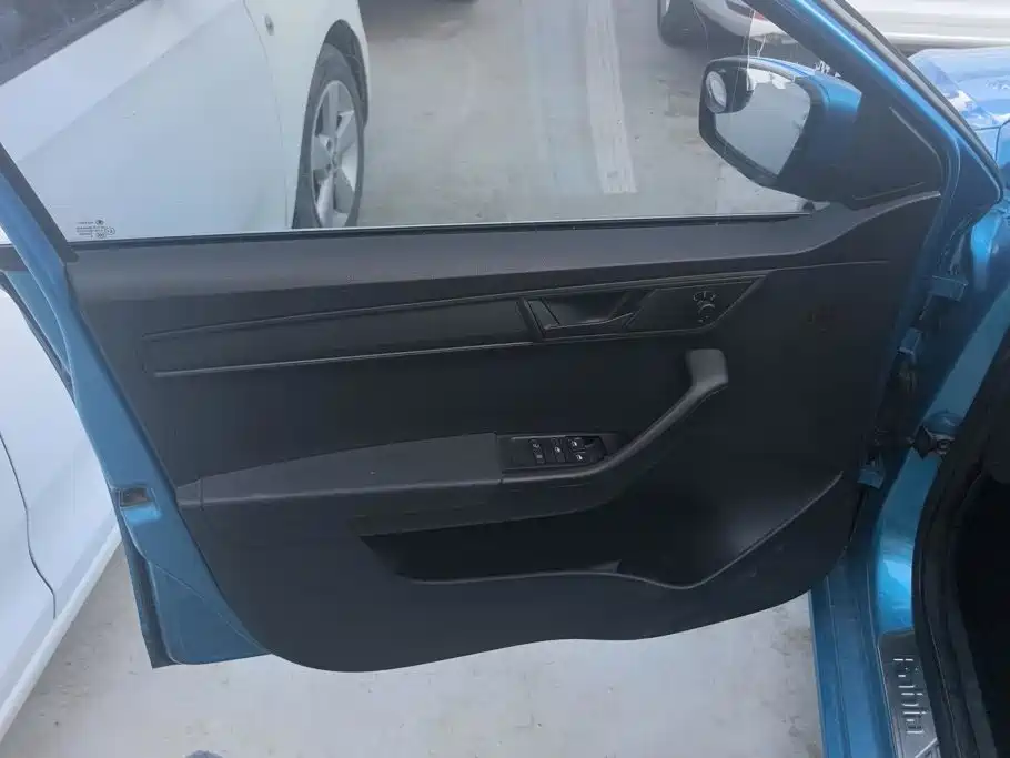 Škoda Fabia 2016 2016 1.4L Automatic Car Enjoy Edition