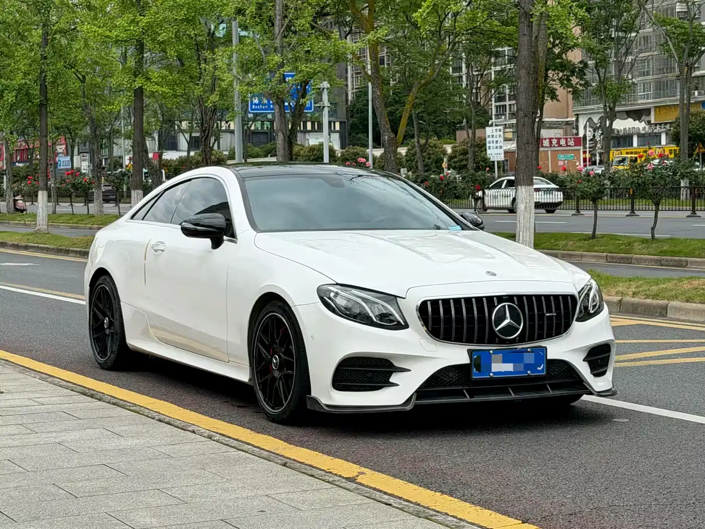 Mercedes-Benz E-Class (Import) 2020 E 260 Coupe фото 3