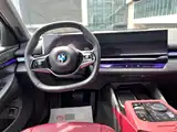 Photo 4 - BMW 5 Series
