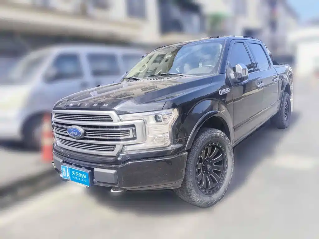 Фото 1 - Ford F-150 Raptor