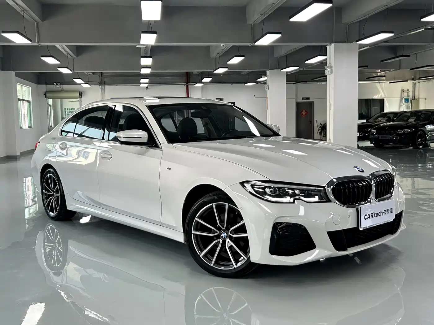 BMW 3 Series 2022 325Li M Sport Package фото 14