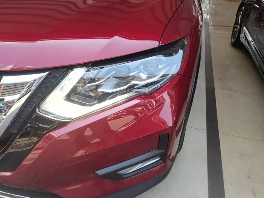 Фото 24 - Nissan X-Trail