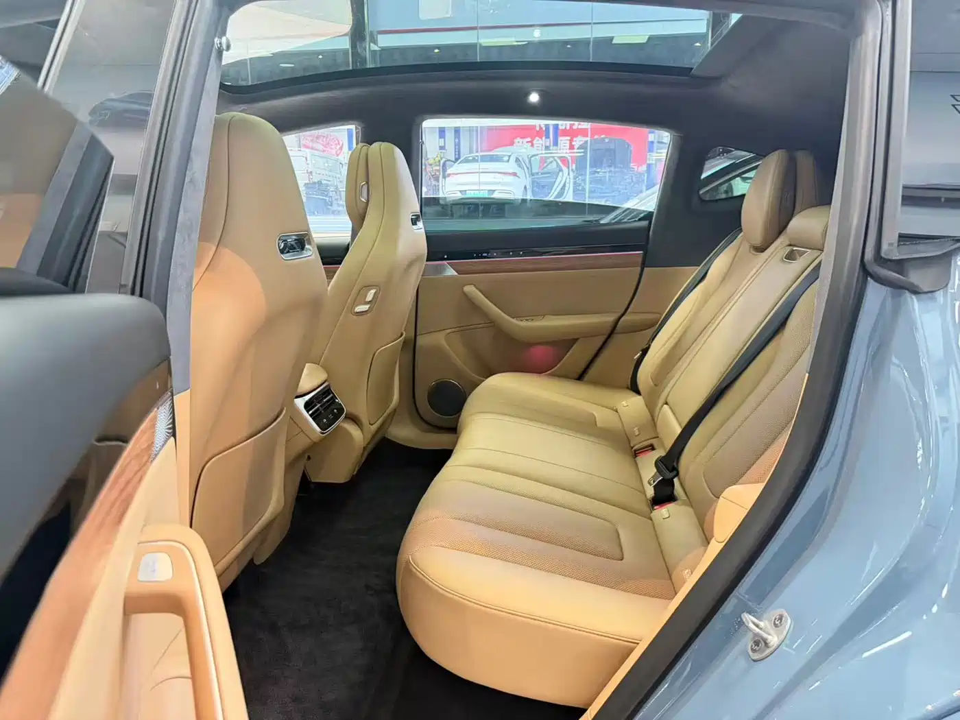 Zhijie Luxeed R7 2025 2025 Extended Range 251km Max
