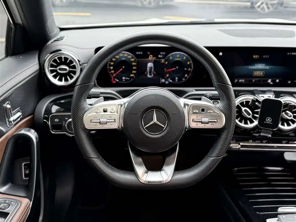 Mercedes-Benz A-Class 2020 A 200 L Sport Sedan фото 24