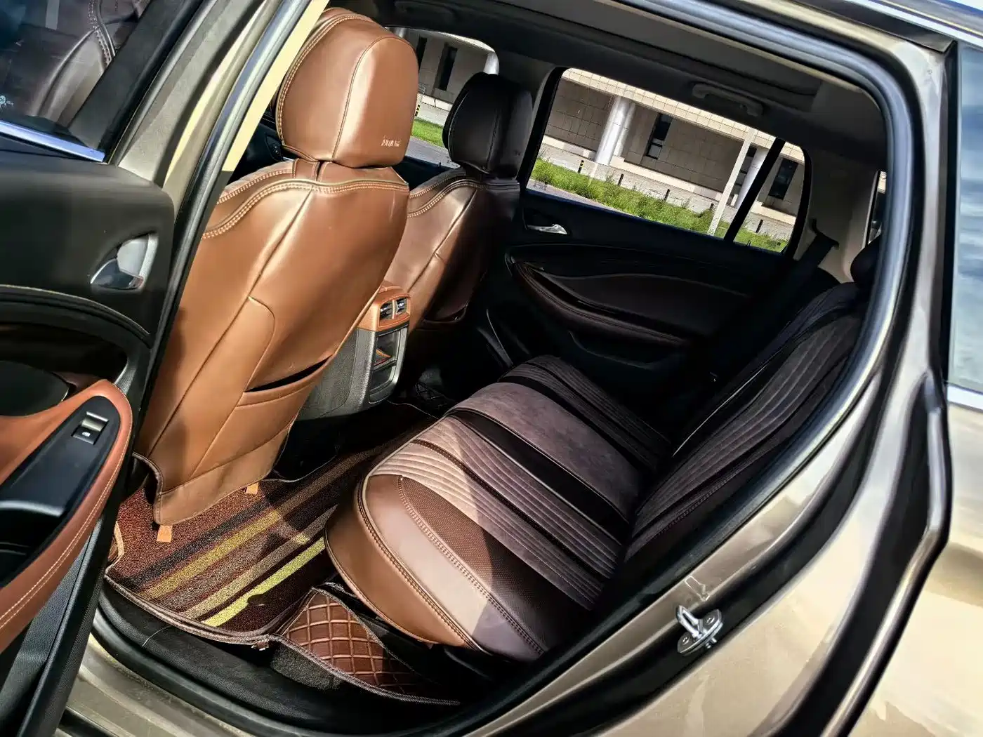 Фото 5 - Buick Envision Plus