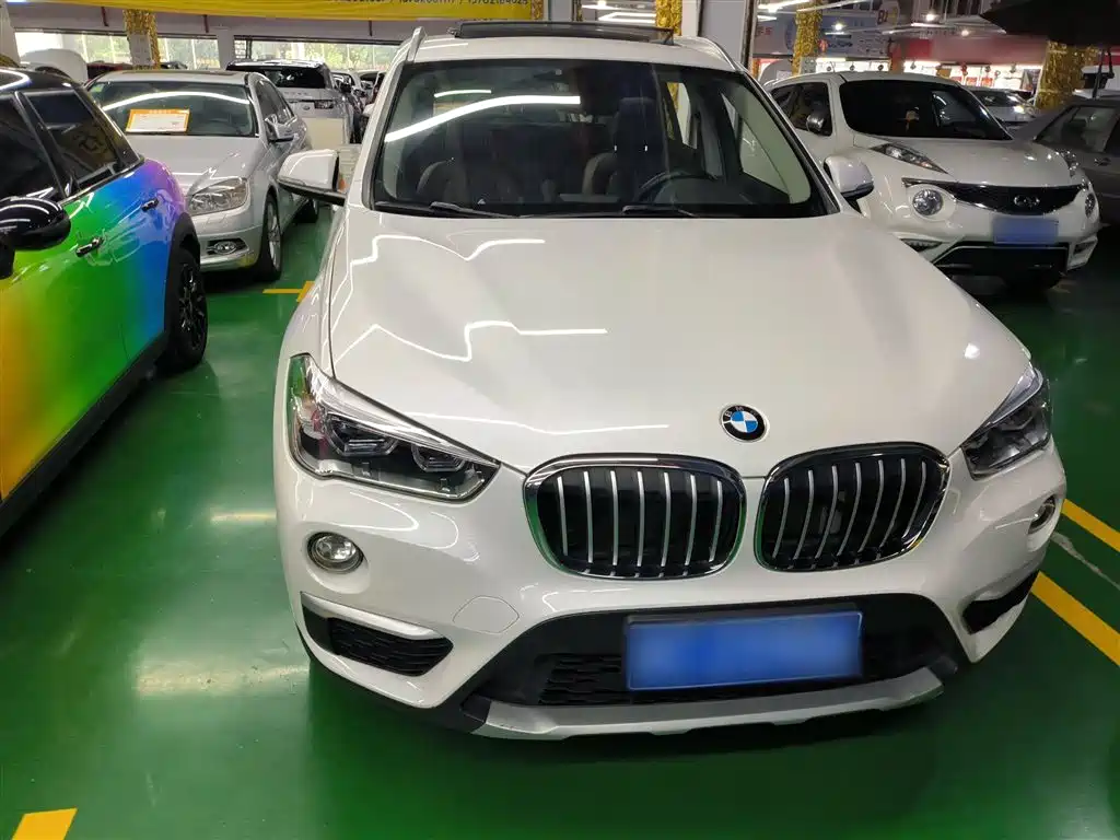 BMW X1 2019 sDrive18Li Premium Model фото 3