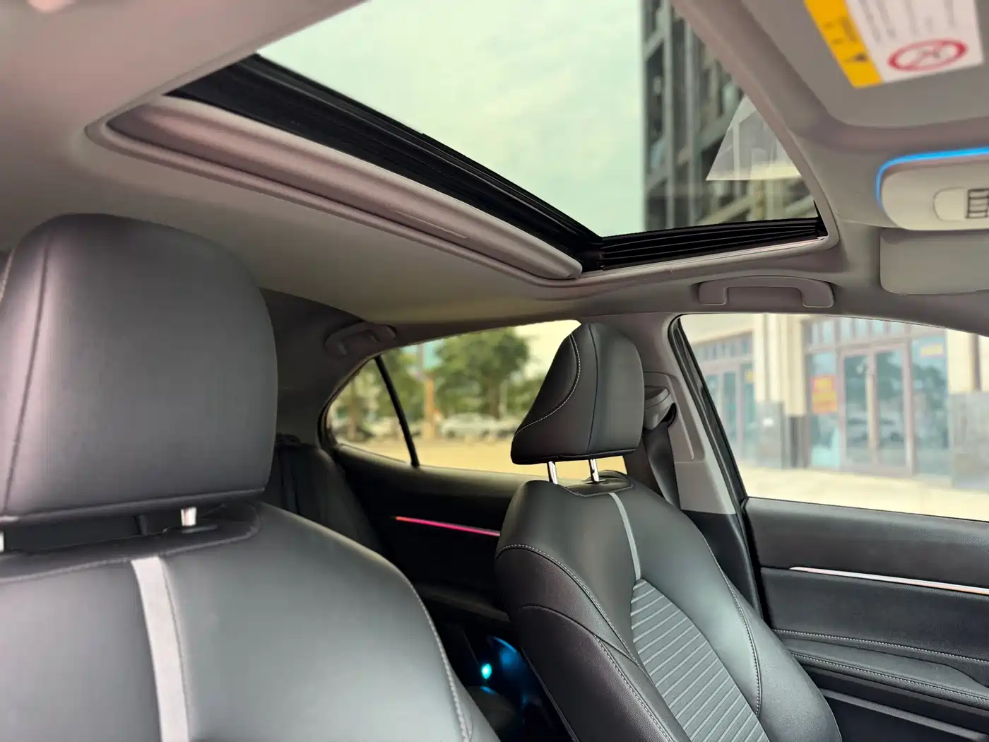 Toyota Camry 2023 2.0S Knight Edition фото 17