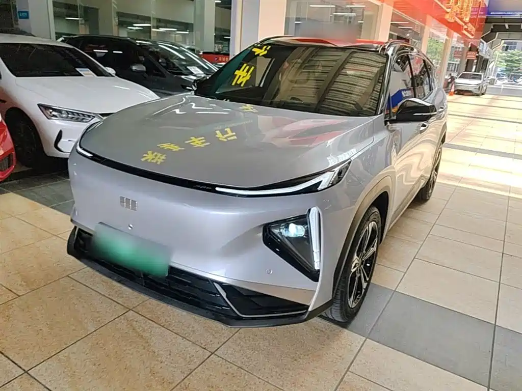 Geely Galaxy Galaxy L7 2025 EM-i 115km Explorer+ Edition фото 2