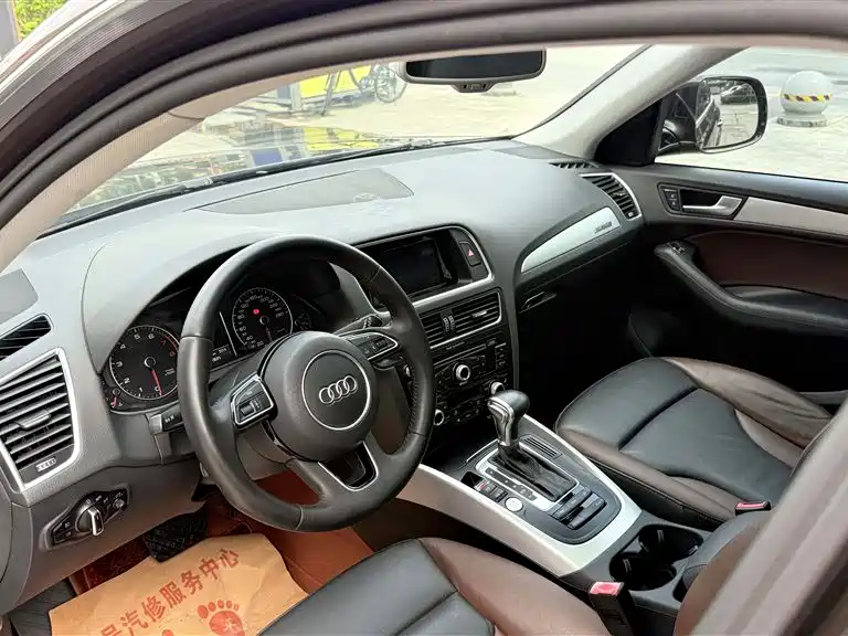 Audi Q5 2017 Plus 40 TFSI Technology фото 8