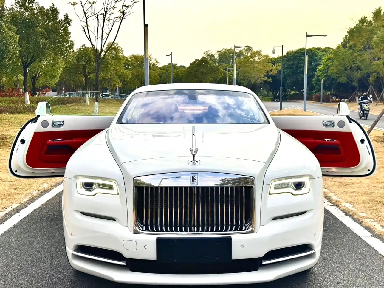 ROLLS-ROYCE PHANTOM