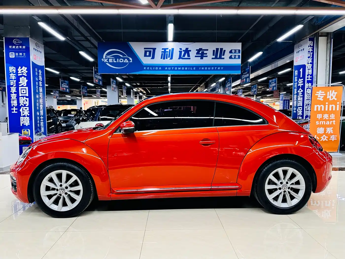 Volkswagen Beetle 2018 180TSI Trend Joy Edition фото 2