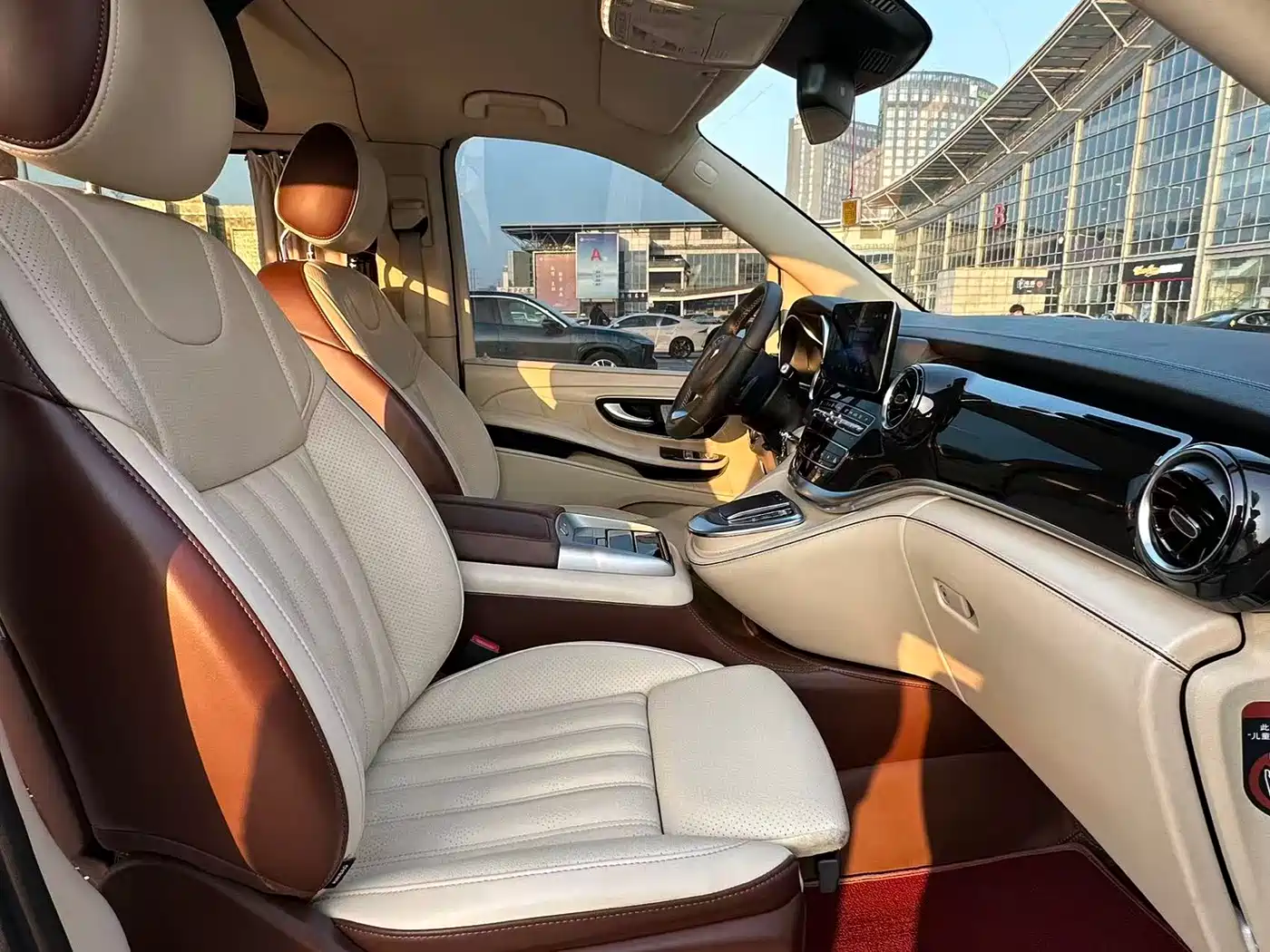 MERCEDES-BENZ V CLASS