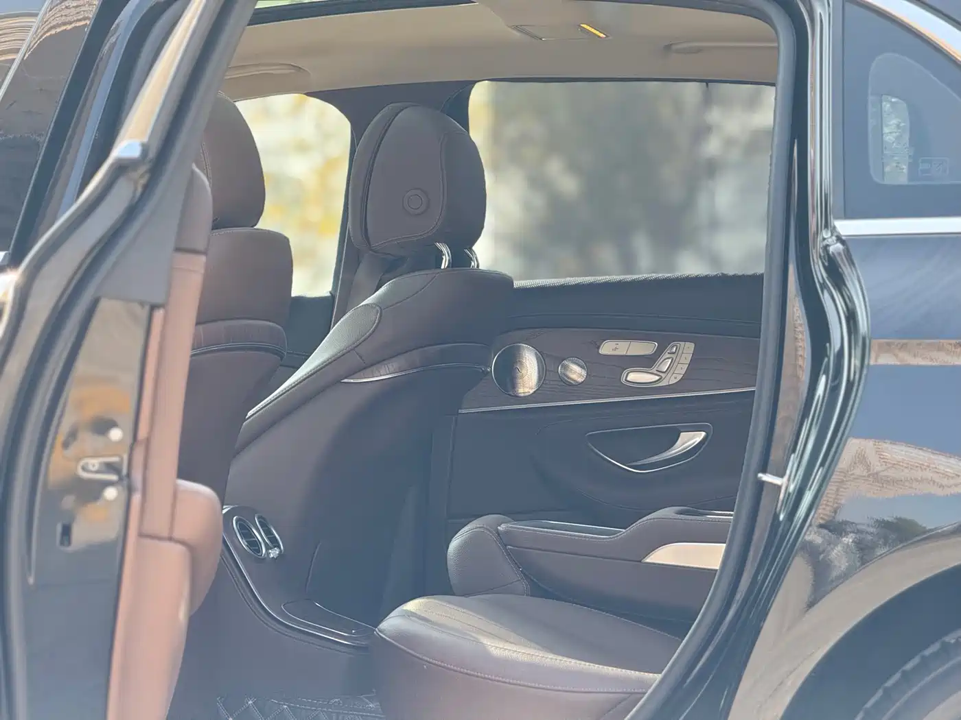 Mercedes-Benz E-Class 2023 E 300 L Luxury фото 7