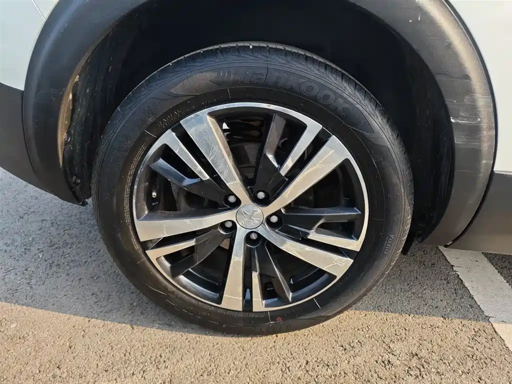 Peugeot 5008 2017 350THP 7-seat Elite Edition фото 26