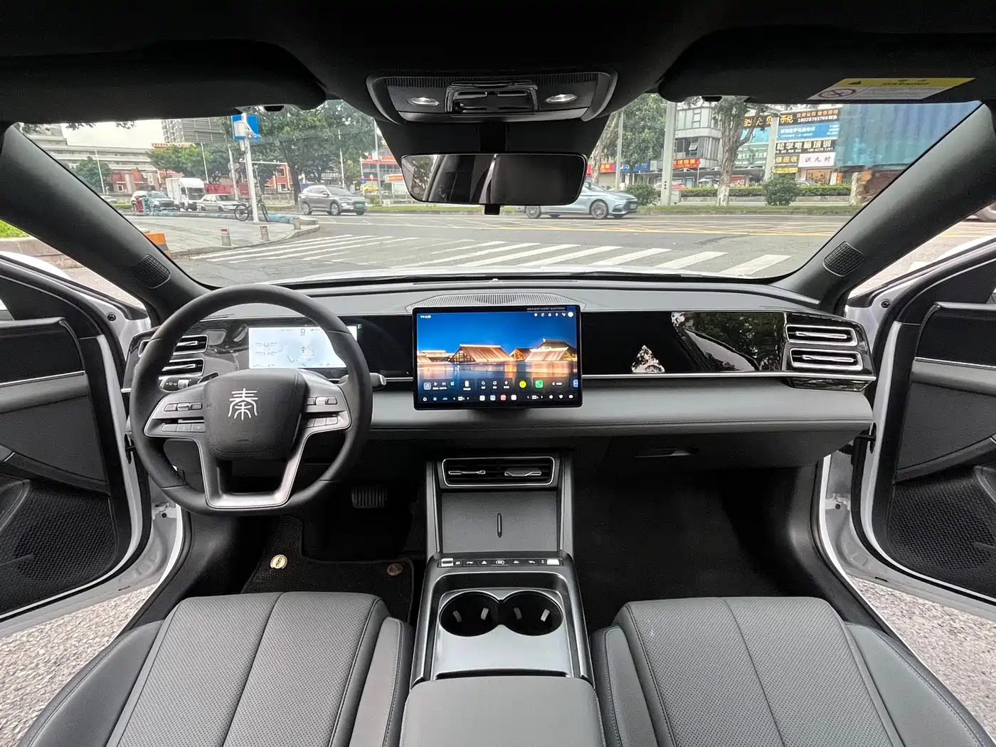BYD Qin L 2026 2026 Model DM-i Smart Drive Edition 128KM Pioneer